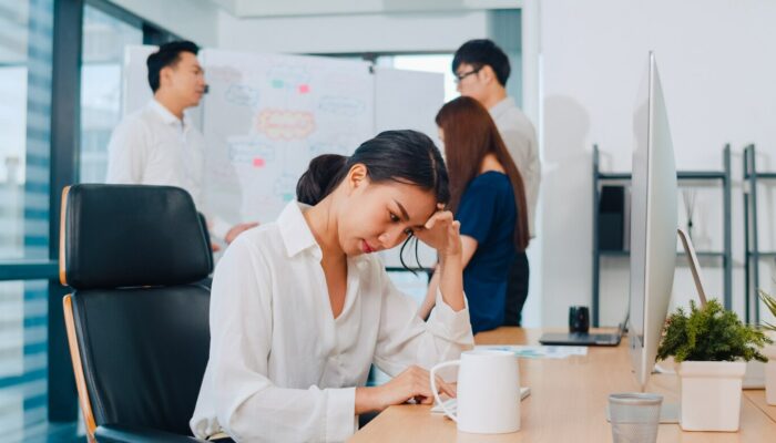 Menjaga Kesehatan Mental di Tempat Kerja, Kunci Produktivitas