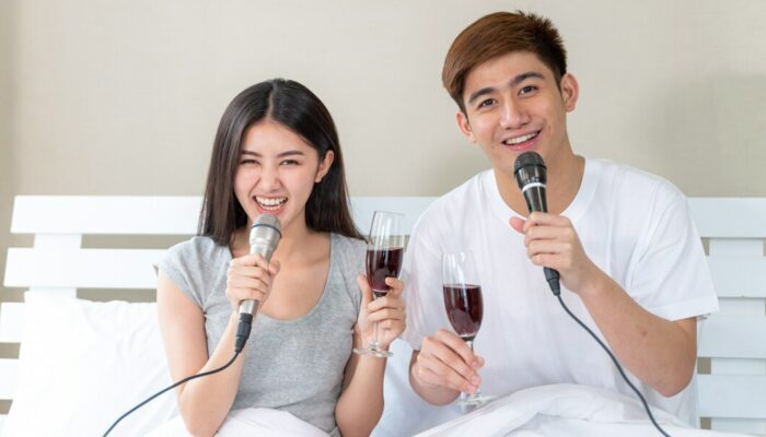 10 Ide Kencan Romantis Anti-Mainstream yang Bikin Pasangan Makin Lengket!