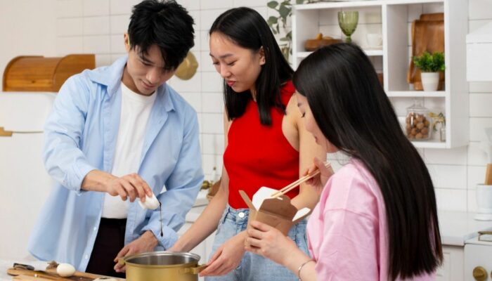 Gen Z Jago Ngoding Tapi Gagal Masak Nasi? Ini Penjelasan Psikologinya