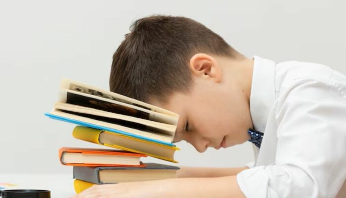 Sekolah Favorit, Tapi Bikin Anak Stres? Ini 5 Blunder Orang Tua!