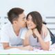 7 Kebiasaan Istri Cerdas, Bikin Suami Betah dan Diri Tetap Waras