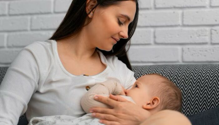 Payudara Kendur Setelah Menyusui? Inilah Alasan Mengapa Ibu Tidak Perlu Khawatir!