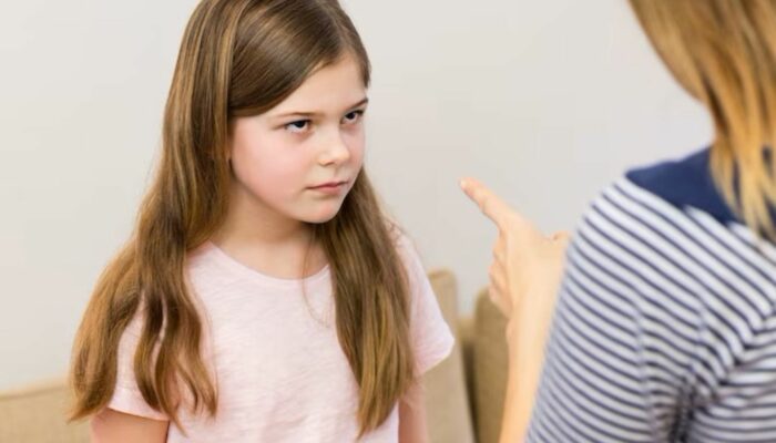 Cara Bijak Menegur Anak Tanpa Marah
