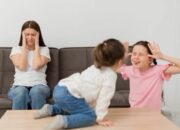 Lelah Jadi Orang Tua? Kenali Tanda Parental Burnout