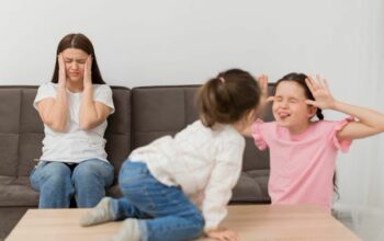 Lelah Jadi Orang Tua? Kenali Tanda Parental Burnout