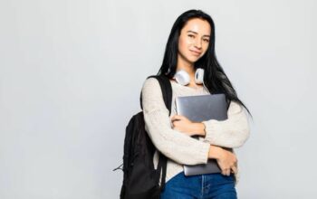 Mau Sukses dan Waras? Coba Ambil Gap Year Dulu!
