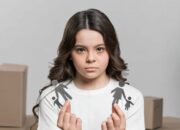 Bertahan Demi Anak? Ini Harga Psikologisnya!