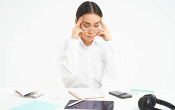 Kelelahan Mental: Gejala, Penyebab, dan Solusi Terbaik