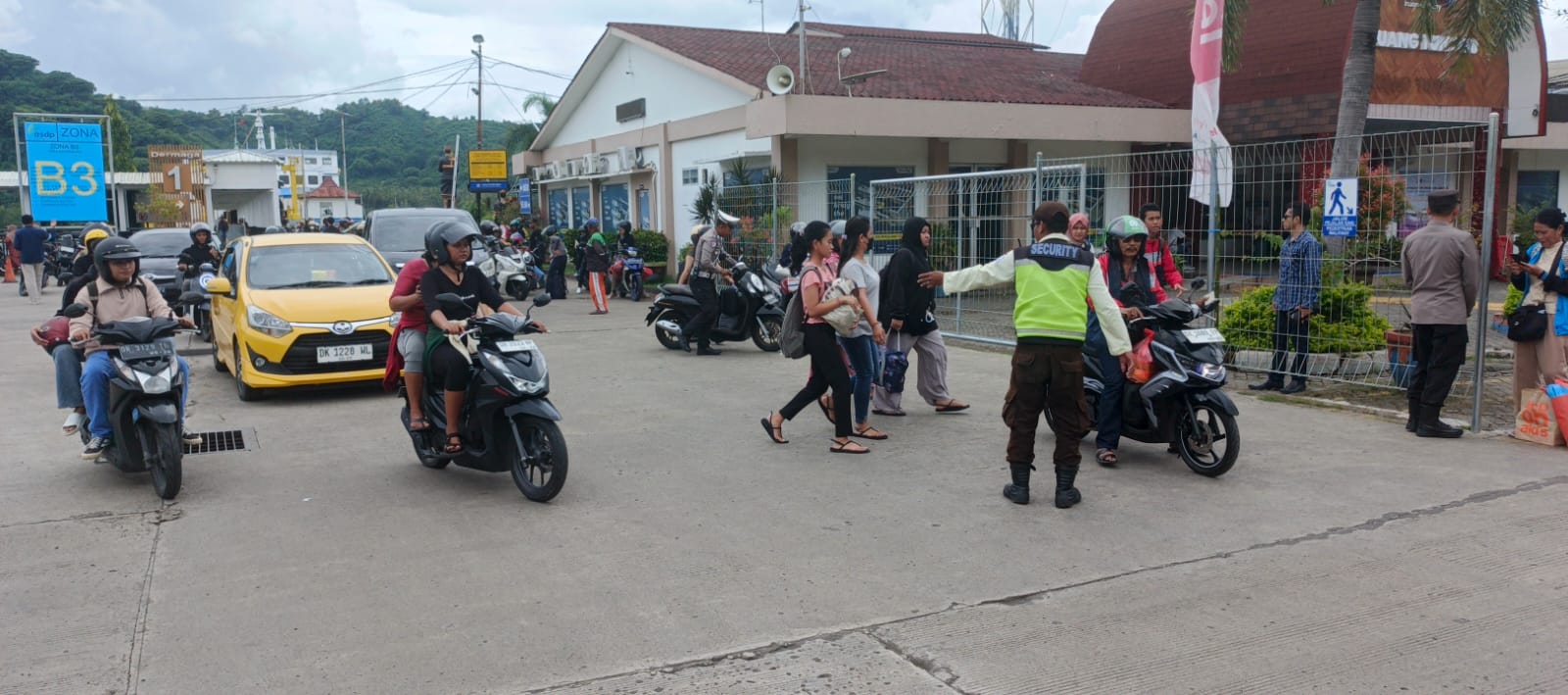 Pengamanan Ketat di Pelabuhan Lembar, Penyeberangan Bali-Lombok Lancar