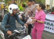 Polsek Batulayar Berbagi Takjil, Ramadhan Penuh Berkah!