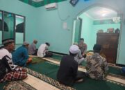Perkuat Ukhwah Islamiyah, Kapolsek Sekongkang Laksanakan Sholat Isya’ dan Tarawih Berjamaah