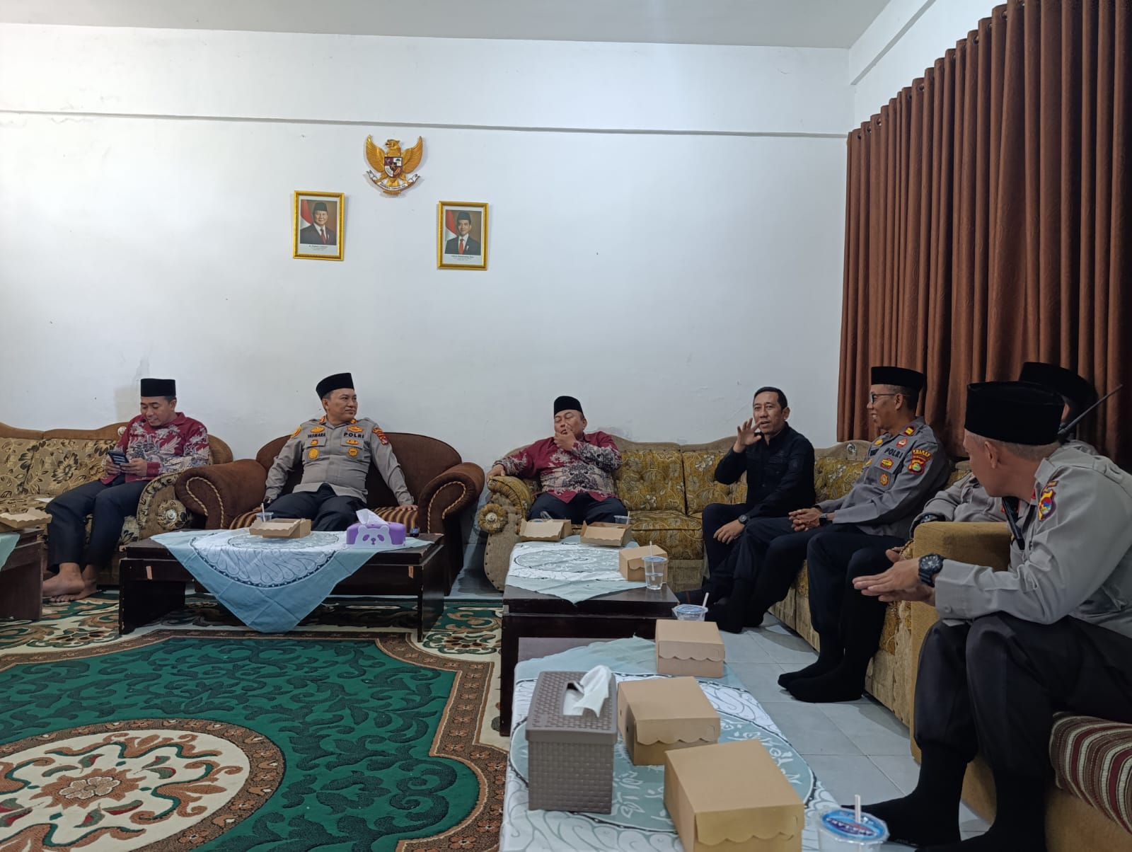 Sinergi Polres dan Ponpes As Shohwah Al Islamiyah Wujudkan Situasi Kondusif di Gerung