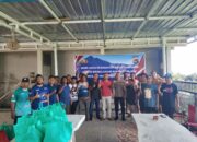Menyambut Hari Buruh, Direktorat Intelkam Polda NTB bersama Polsek Bayan Bagikan Bansos