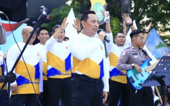 Kapolri Hadiri CFD Bhayangkara Sport Day, Sapa Warga di Bundaran HI