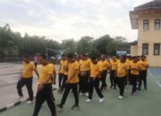 Personel Polres Bima Kota Laksanakan Olahraga Pagi Rutin Jaga Kebugaran dan Kekompakan