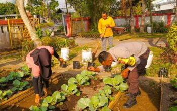 Jaga Ketahanan Pangan, Bhabinkamtibmas Kuripan Gelar Sosialisasi Pemanfaatan Lahan Produktif