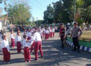 Polres Dompu Laksanakan Pengamanan Jalur Lomba Gerak Jalan Indah Tingkat SD Sederajat Sambut HUT RI ke-80