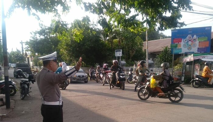 Sat Lantas Polres Bima Kota Laksanakan Rawan Pagi, Wujudkan Kamseltibcarlantas yang Lancar