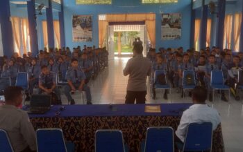 Bangun Generasi Sehat, Polres Lombok Barat Sosialisasi di SMKN 1 Lembar
