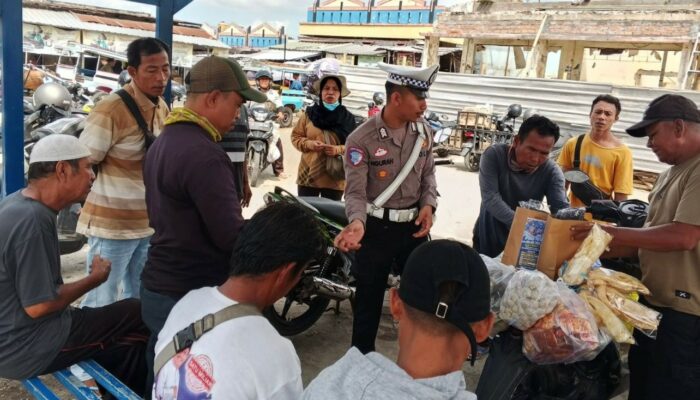 Satlantas Lombok Barat Edukasi Ojek Pasar Jereneng soal Tertib Lalu Lintas