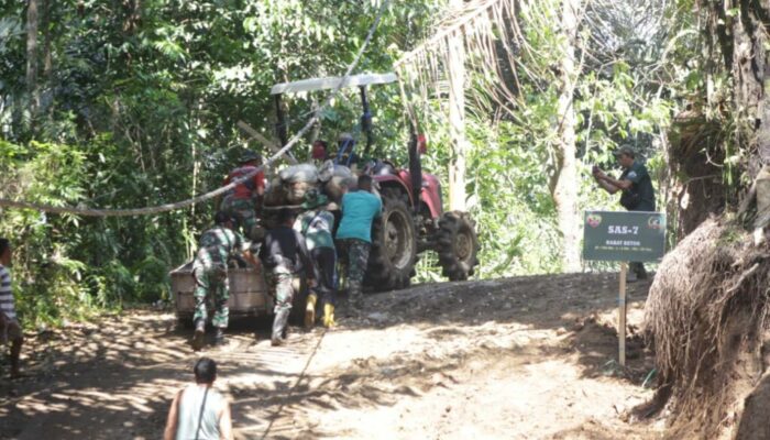 Kreativitas dan Kebersamaan Warnai TMMD ke-126 di Lombok Barat