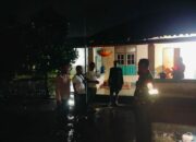 Babinsa dan Aparat Desa Sigap Tangani Banjir Kuripan