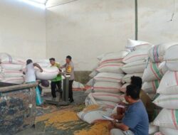 Polsek Gerung Pantau Stok Pangan di Desa Beleka