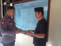 Sat Tahti Polres Lombok Timur Berikan Al-Qur’an kepada Tahanan, Perkuat Keimanan di Bulan Ramadan