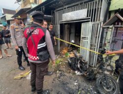 Main Petasan Berujung Petaka, Kios dan Satu Unit Motor di Seketeng Ludes Dilalap Api