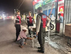 Polres Lombok Barat Patroli Cegah Perang Petasan di Lembar dan Gerung