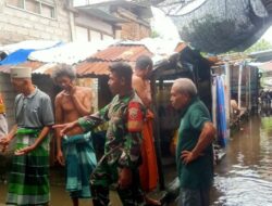 Babinsa, Bhabinkamtibmas, dan Kadus Cek Rumah Terendam Banjir