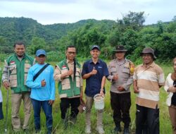 Dukung Ketahanan Pangan, Bhabinkamtibmas Desa Rhee Hadiri Rembuk Tani dan Sosialisasi Pupuk Berimbang