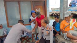 Sat Binmas Polres Bima Kota Laksanakan Himbauan Kamtibmas kepada Masyarakat di Pelabuhan Laut Bima