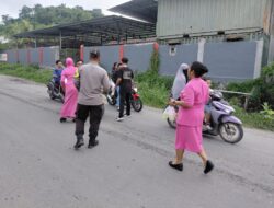 Polsek Maluk Berbagi Takjil, Wujud Hangat Bersama Masyarakat