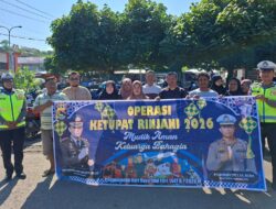 Personel Ops Ketupat Rinjani 2026 Himbau Keselamatan Berlalu Lintas di Pasar Amahami, “Mudik Aman Keluarga Bahagia”