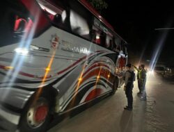 Cegah Gangguan Kamtibmas Pos Pam Woha Operasi Ketupat Rinjani Polres Bima Kabupaten Menggelar Patroli Rutin