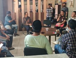 Audiensi Aliansi Masyarakat Dompu di Kejari Berlangsung Kondusif, Kapolres Turun Monitoring