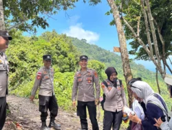 Ribuan Wisatawan Padati Sekotong, Polisi Siaga Kawal Tradisi Lebaran Topat 2026