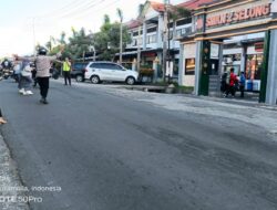 Wujud Pelayanan kepada Masyarakat Personel Polsek Sukamulia Lakukan Pengaturan Lalu Lintas