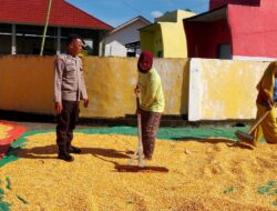 Polsek Dompu Dukung Ketahanan Pangan Melalui Kegiatan Sambang Bhabinkamtibmas di Desa Manggenae