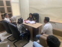 Sat Reskrim Polres Dompu Laksanakan Tahap II, Dua Tersangka Kasus Kekerasan Diserahkan ke Kejaksaan