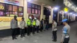 Sie Propam Polres Dompu Laksanakan Pengawasan Apel Malam, Pastikan Disiplin Personel Piket Jaga