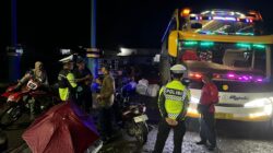 Sat Lantas Polres Dompu Intensifkan Blue Light Patrol dan Strong Point Malam, Ciptakan Kamseltibcar Lantas yang Kondusif