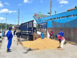 Sat Polairud Polres Dompu Laksanakan Polisi Penolong, Binmas Perairan dan PAM Pelabuhan