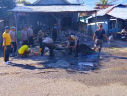 Polsek Hu’u Bersama Warga Gelar Kerja Bakti Perbaiki Jalan, Cegah Laka Lantas