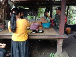 Babinsa Giri Madia Berkolaborasi Dengan Mahasiswa KKN Ajak Warga Olah Sendiri Hasil Kebun Singkong