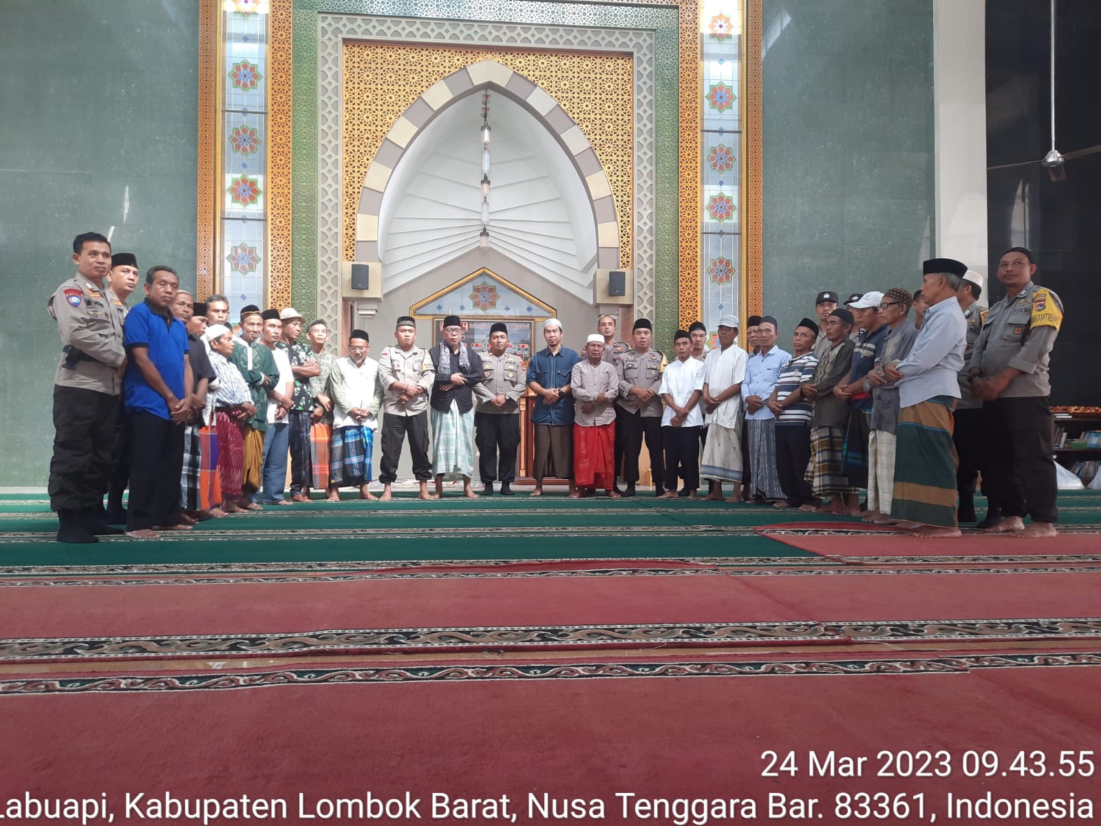 Jumat Curhat dari Kapolsek Labuapi, Sambangi Masjid Baitul Qadri BTN BHP Desa Karang Bongkot