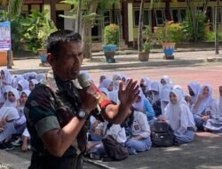 Babinsa Pejeruk Berikan Pengarahan Pada Pelajar SMAN 7 Mataram Untuk Tidak Melaksanakan Perayaan Kelulusan Dengan Aksi Corat-Coret