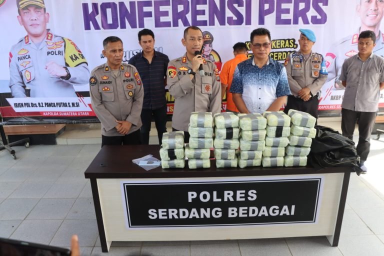 Polisi Amankan 38 Kg Sabu-sabu dan Dua Pelaku di Serdang Bedagai