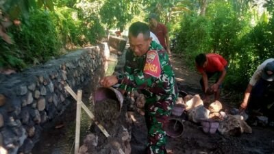 Jalankan Delapan Wajib TNI, Babinsa Selelos Bantu Atasi Kesulitan Poktan